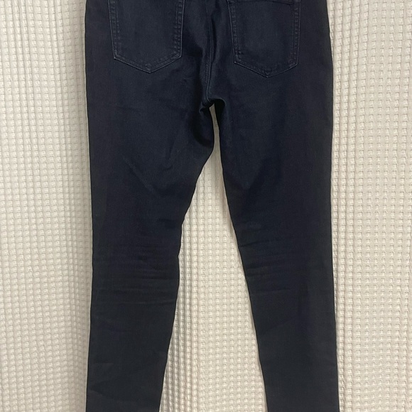 DKNY Jeans - Picture 5 of 6